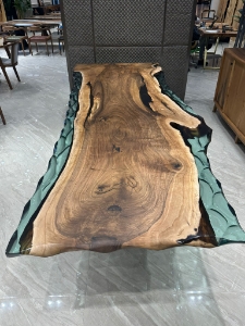 Picture of Walnut Wood Conferance Table 