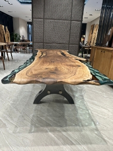 Picture of Walnut Wood Conferance Table 